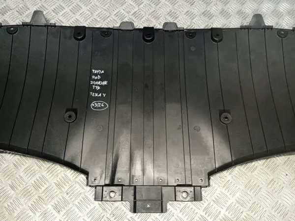 Placa de proteção OEM 1638051-00-B Tesla Y traseira image 8