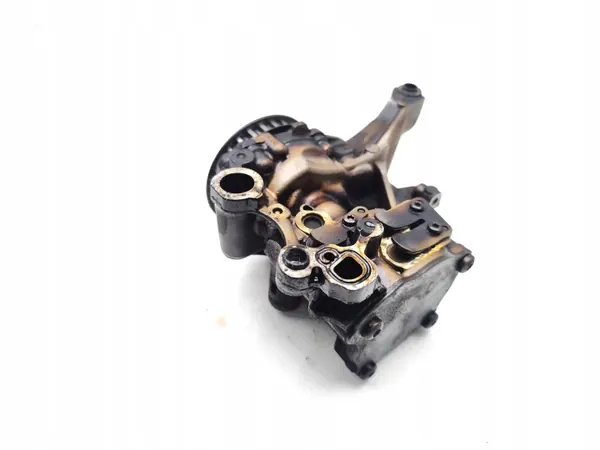 Skoda Octavia Oljepump OEM 04L1452081 1.6 TDI Diesel image 5