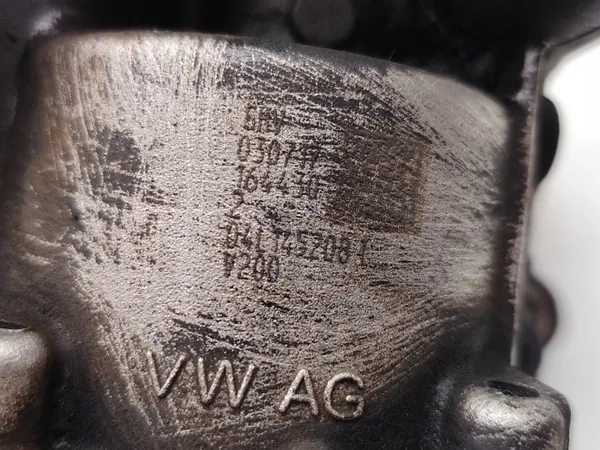 Skoda Octavia Oljepump OEM 04L1452081 1.6 TDI Diesel image 7