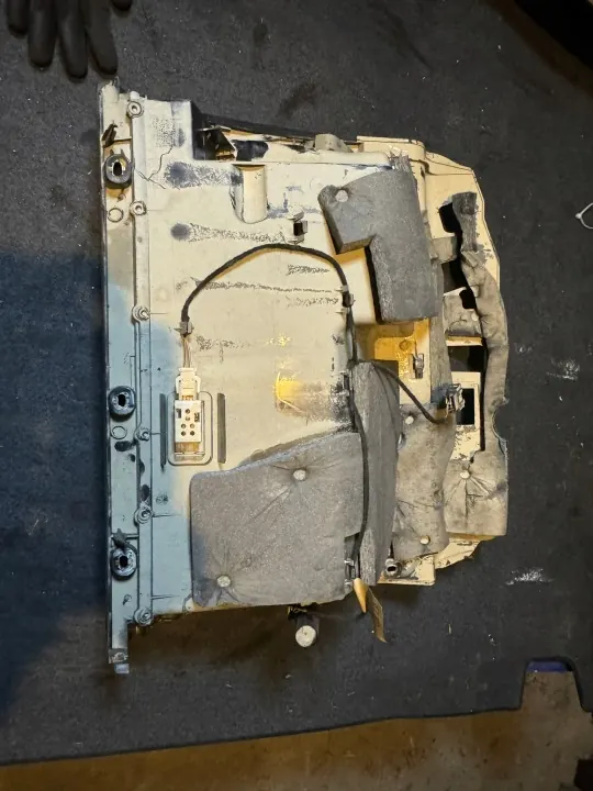 Luvete passageiro Audi A3 8P OEM 8P1857035J image 2