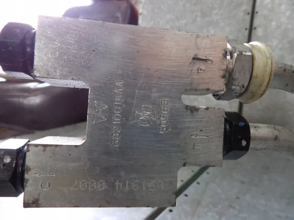 Getriebekabel OEM 68210018AA Jeep WK2 3.0 CRD image 3