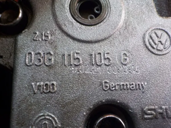 Öljypumppu OEM 03G115105G Audi 2.0 TDI CAG moottorille image 5