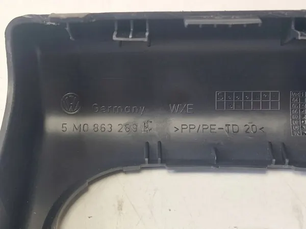 OEM 5M0863289B tunnelin kansikehys VW Golf Plus:lle image 3