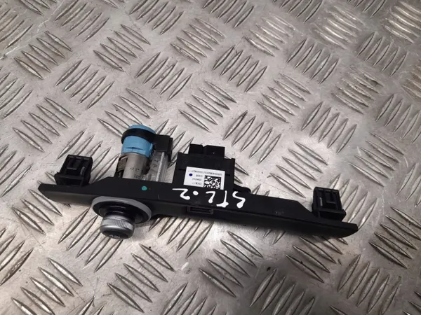 Zigarettenanzündersteckdose Alfa Romeo Stelvio OEM 156115933 image 4
