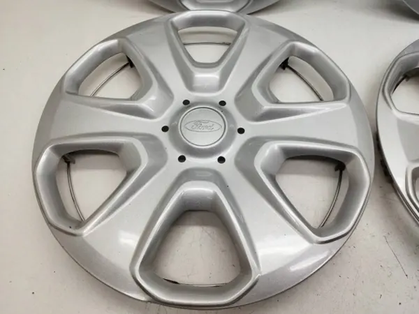 OEM 8V21-1130-HB Pyöränkansisarja 15" Ford Courier image 7