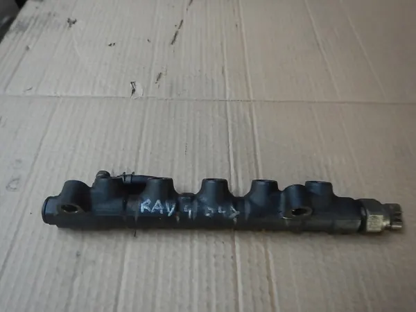 OEM 89458-12020 Rail d'injection pour Toyota RAV4 II 2.0 D-4D image 2