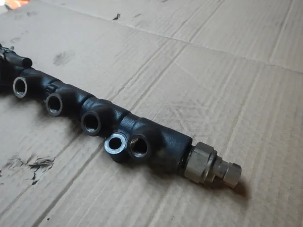 OEM 89458-12020 Rail d'injection pour Toyota RAV4 II 2.0 D-4D image 4