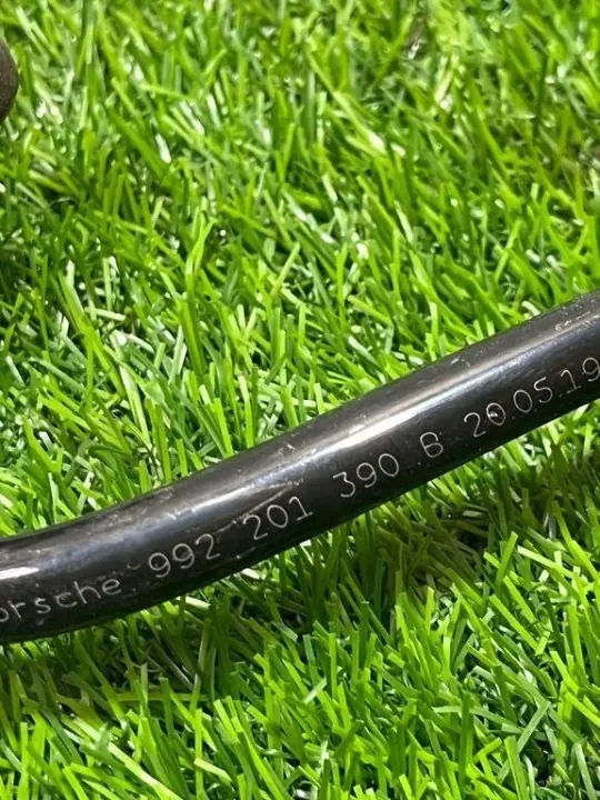 Porsche Vakuumschlauch OEM 992201390B - Gebraucht image 3
