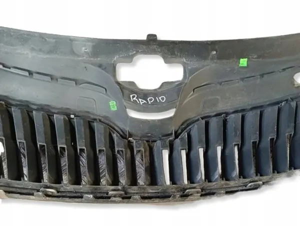 Skoda Rapid 5J Kühlergrill OEM 5JA853668 - Gebraucht image 8