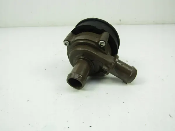 Pompe à eau Volvo EX30 OEM 31345281 - Occasion image 3