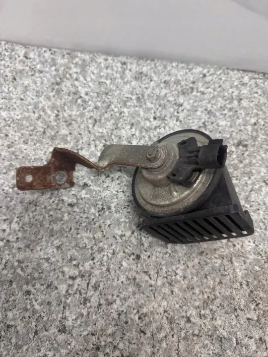 Torvi Signaali Oikea OEM Volvo XC40 2017-2024 image 5