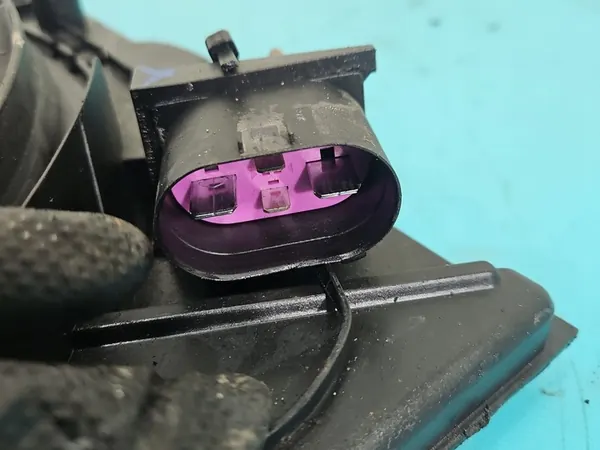 Kylfläkt VW Jetta V 2.0 TDI OEM 1K0121205AB image 7