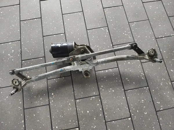 Etupyyhkijän mekanismi Audi A3 1C0955119 1J0955325A image 2