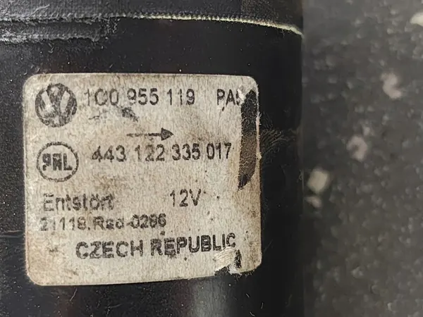 Etupyyhkijän mekanismi Audi A3 1C0955119 1J0955325A image 3