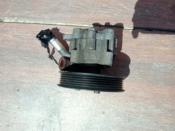 Bomba de direção assistida Jeep Liberty II Cherokee IV Dodge Nitro image 4