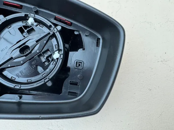 Oikea Etupeili SKODA FABIA III 6V1857508C image 2