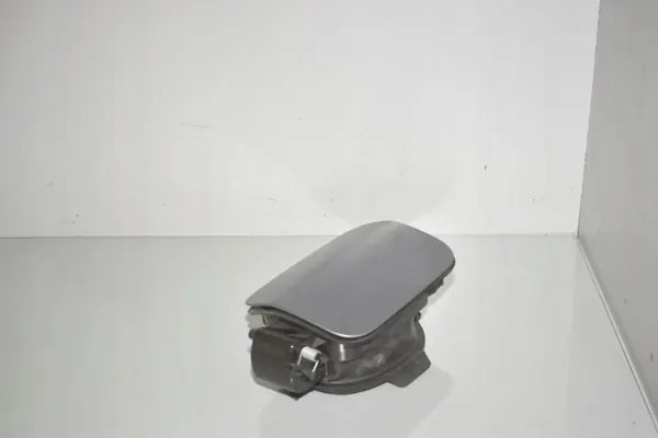 Couvercle de trappe à carburant BMW G26 i4 OEM 8737953 image 3