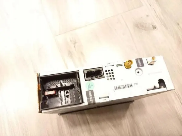 Cambiador CD Audi OE 4F0035729D - Usado image 3