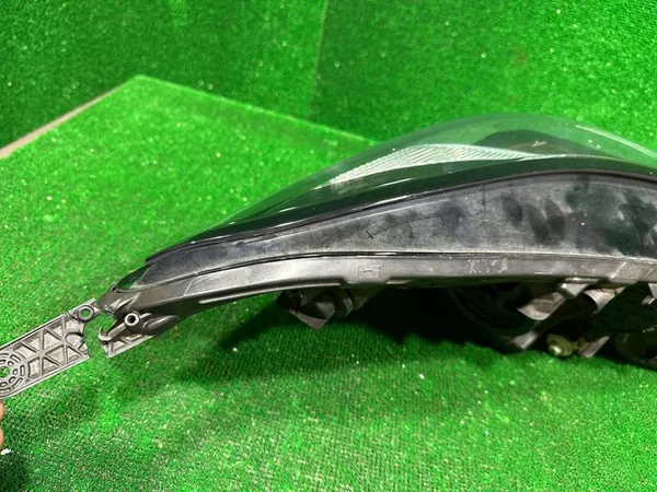 Vasen etuvalaisin Opel Corsa E Eurooppa image 8