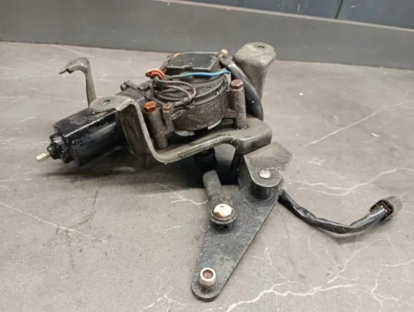Motor Mazda 323F - Begagnat OEM silniczek image 5