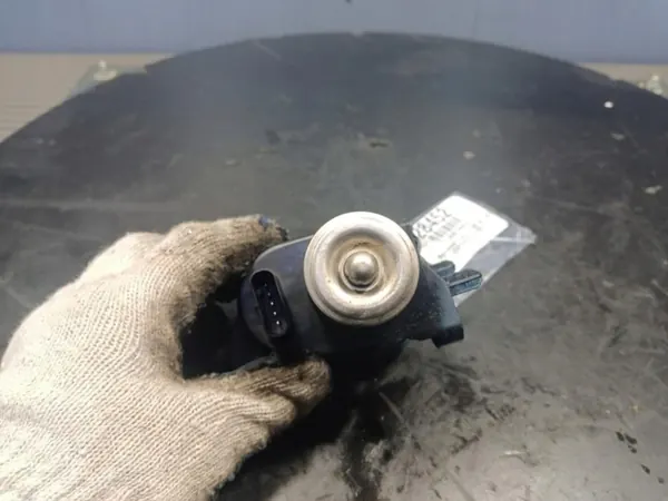 Regulador de aleta colector OEM A6549062500 usado image 5