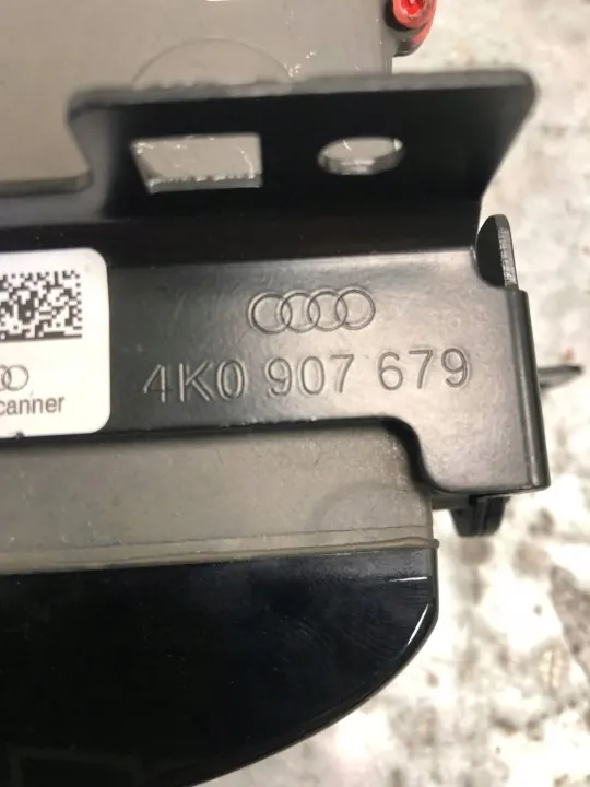 Capteur radar Distronic laser Audi OEM 4K8907660B image 10