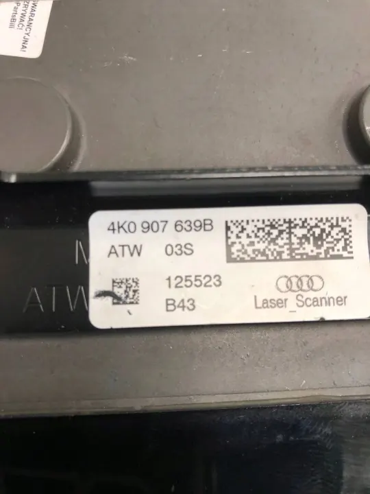 Capteur radar Distronic laser Audi OEM 4K8907660B image 9