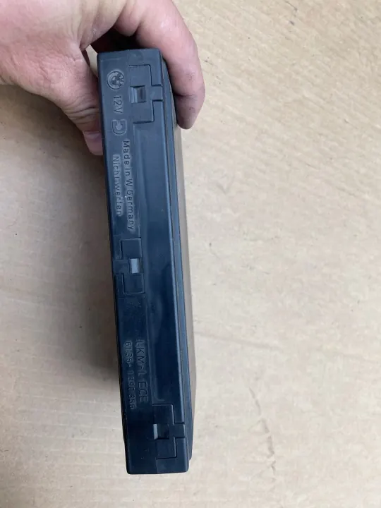BMW 5 E34 E32 Valosäädin OEM 1390356 image 3