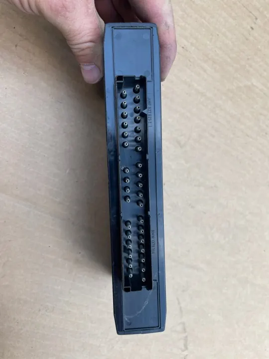 BMW 5 E34 E32 Valosäädin OEM 1390356 image 4