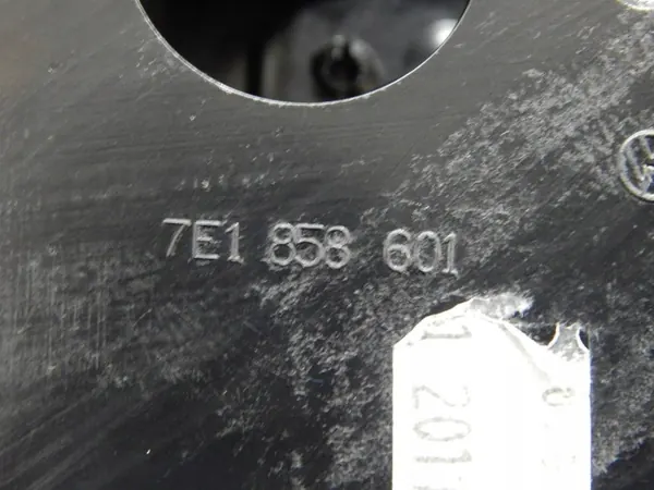 VW T5 Getränkehalter Aschenbecher OEM 7E1858601 image 5