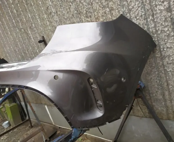Parachoques trasero Mercedes GLA AMG OEM 1568852425 image 3