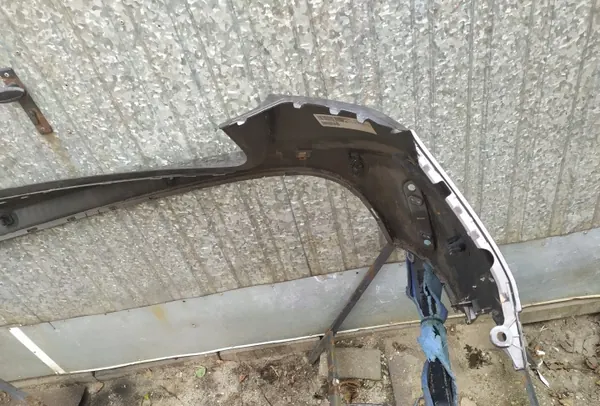Parachoques trasero Mercedes GLA AMG OEM 1568852425 image 4