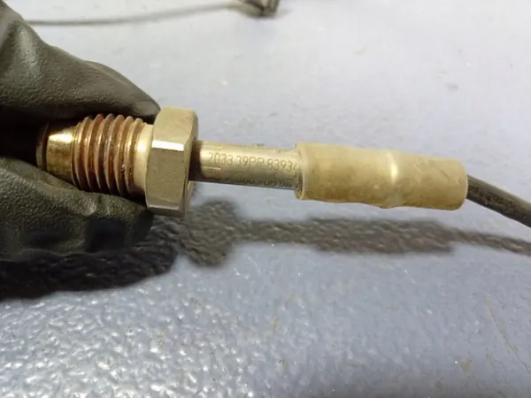 Capteur Température Échappement Mercedes OEM A0009050613 image 3