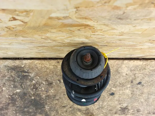 Ammortizzatore Anteriore Sinistro Hyundai i20 I 08-14 54650-1J000 image 2