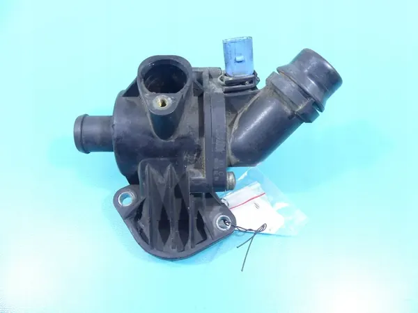 Carcaça do termostato Audi A4 B6 2.0 20V image 3