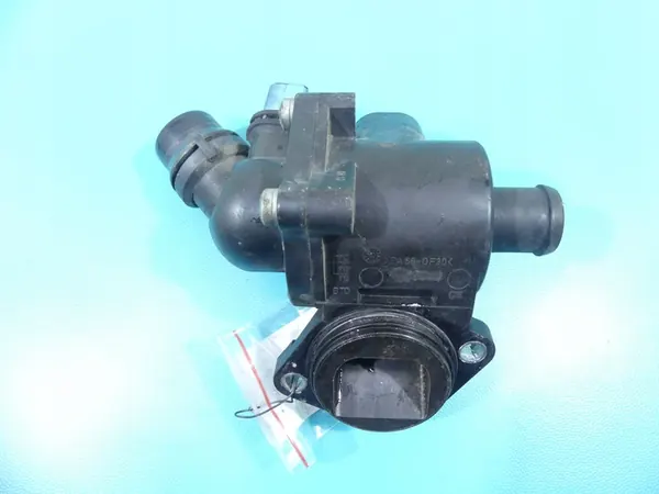 Carcaça do termostato Audi A4 B6 2.0 20V image 5