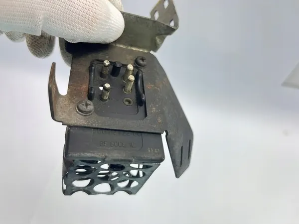 Blowerweerstand Mercedes W126 C126 image 8