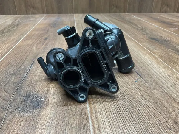 Termostat OEM M4D38575AA för Range Rover Velar L560 image 6