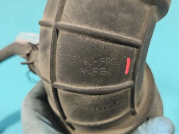 Hyundai Elantra VI Rohr 1.6 16V 28140-F2000 image 6