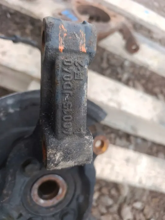Linker voorstuurknokkel OEM 40015JD040 Nissan Qashqai image 4