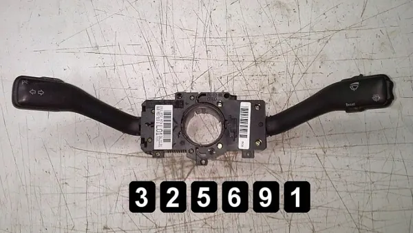 Interruptor Audi TT OEM AM-325691 - Estado Usado image 2