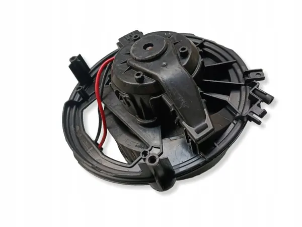 Moteur de soufflante VW d'occasion OEM T69355C image 3