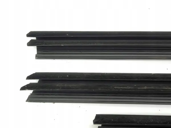 OEM AMD177797 voorportier raamrubber - Gebruikt image 7
