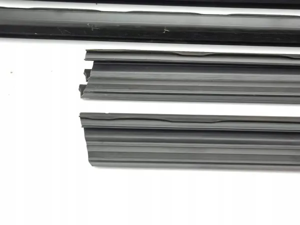 OEM AMD177797 voorportier raamrubber - Gebruikt image 9