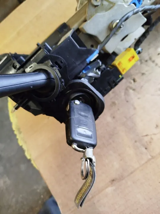 Ontstekingsschakelaar VW Golf 5 V Audi A3 8P Skoda Octavia 2 image 2