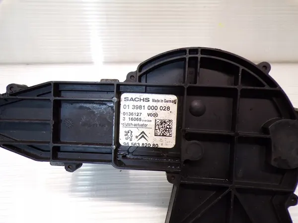 Vaihtoehtojen valitsija Citroen C3 1.6 image 3