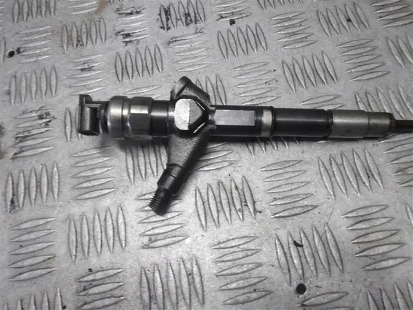 Nissan Navara III D40 2.5 DCI Injektor OEM 16700EC00A image 2