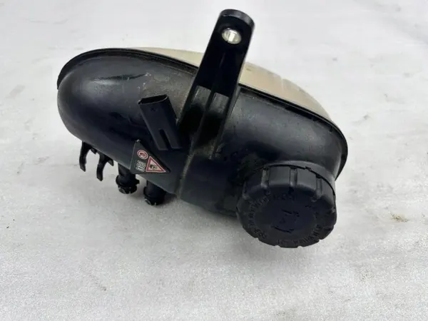 Mercedes-Benz A2225000849 Uitzettank - Gebruikt image 2