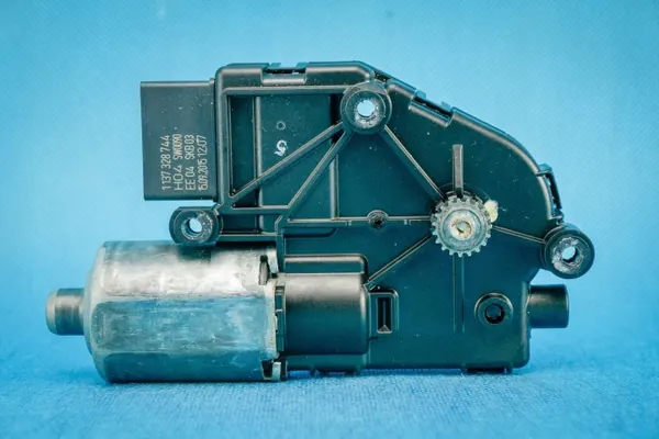 Audi Q5 SQ5 Schiebedachmotor OEM 7N0959591B Gebraucht image 2