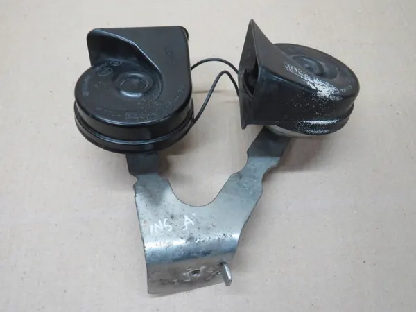 Klaxon OEM 20857424 pour Opel Insignia A - Occasion image 2